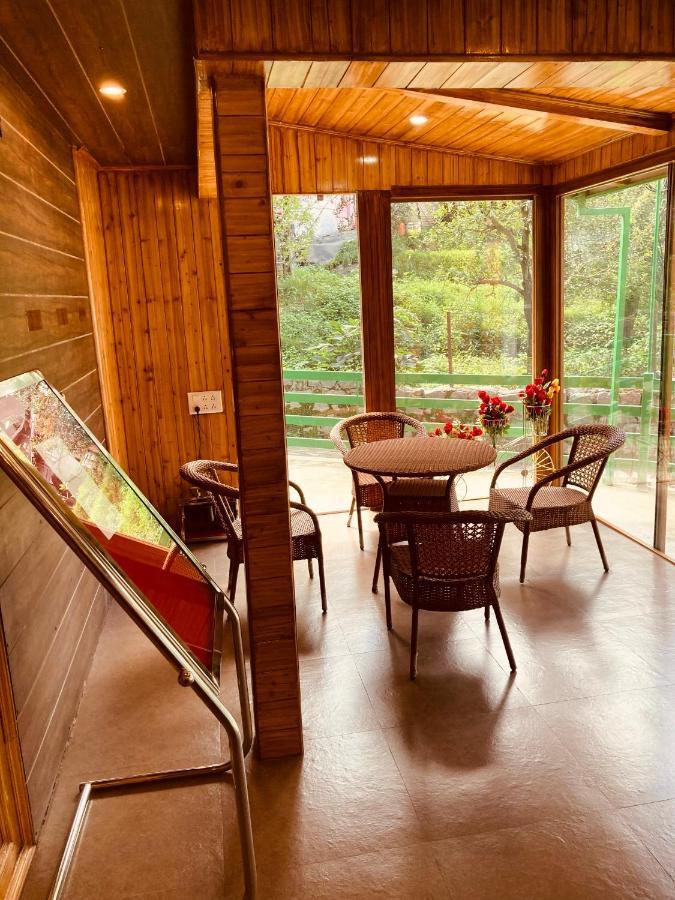 Vista Hill Resort- Centrally Heated & Air Cooled Resort, Manali ภายนอก รูปภาพ