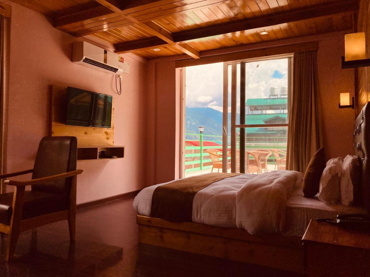 Vista Hill Resort- Centrally Heated & Air Cooled Resort, Manali ภายนอก รูปภาพ