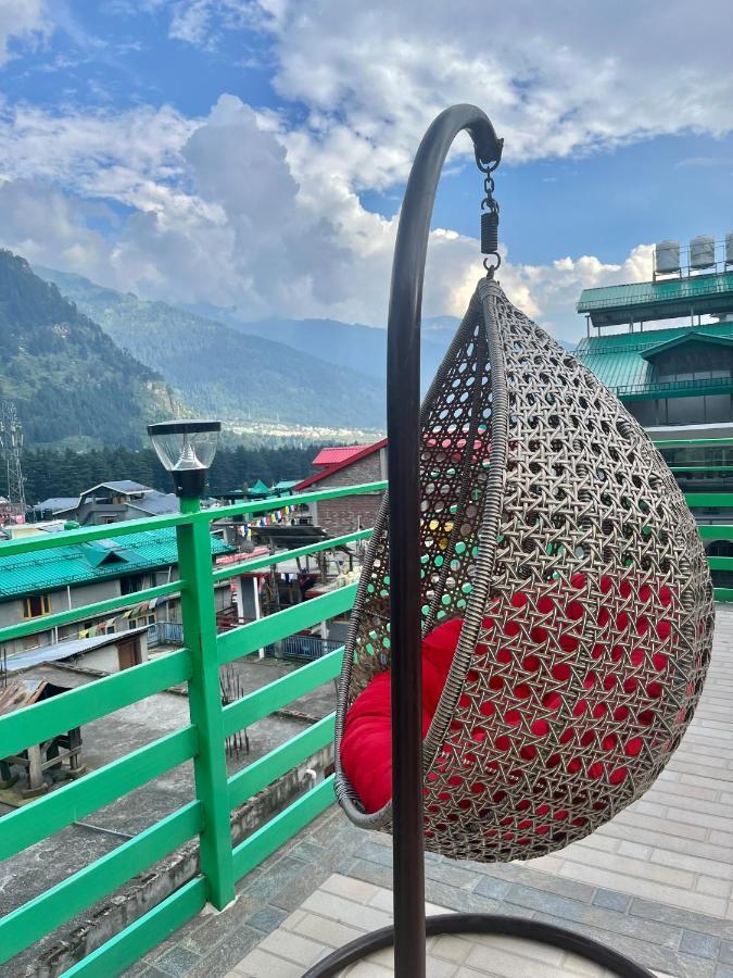 Vista Hill Resort- Centrally Heated & Air Cooled Resort, Manali ภายนอก รูปภาพ