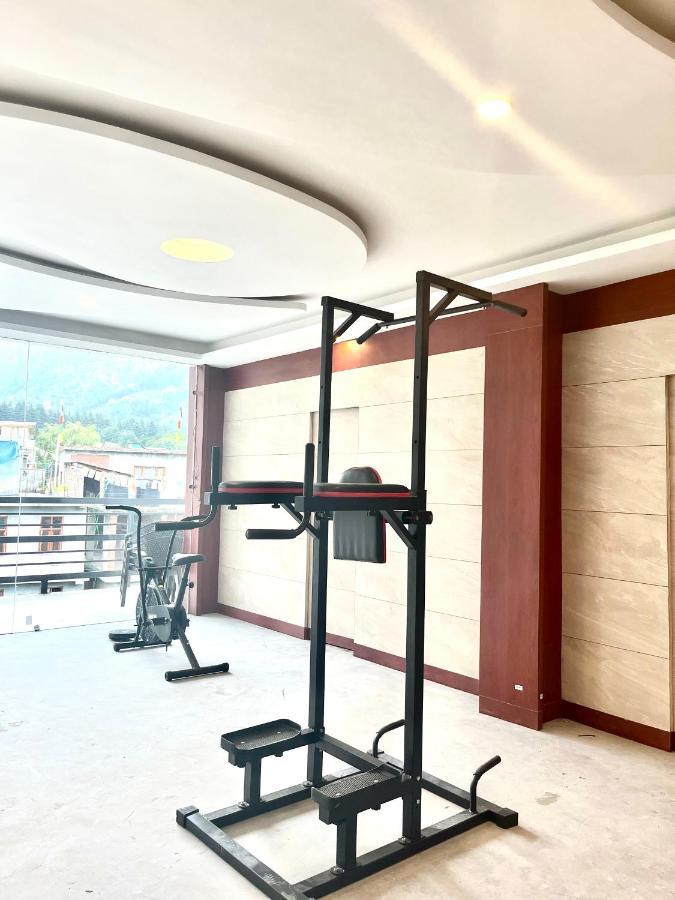 Vista Hill Resort- Centrally Heated & Air Cooled Resort, Manali ภายนอก รูปภาพ
